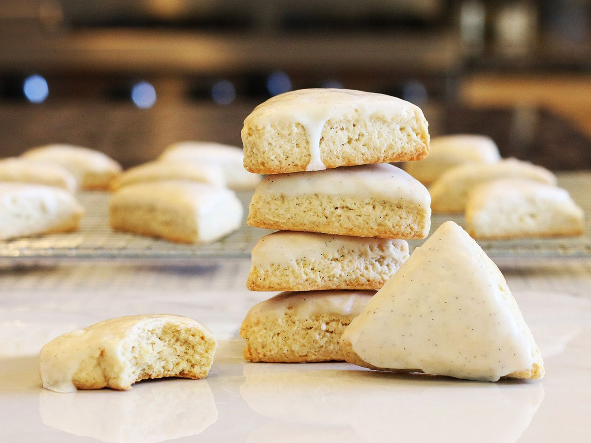 Vanilla bean scones