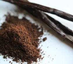 When should we use vanilla extract, pods, powder, and seeds?